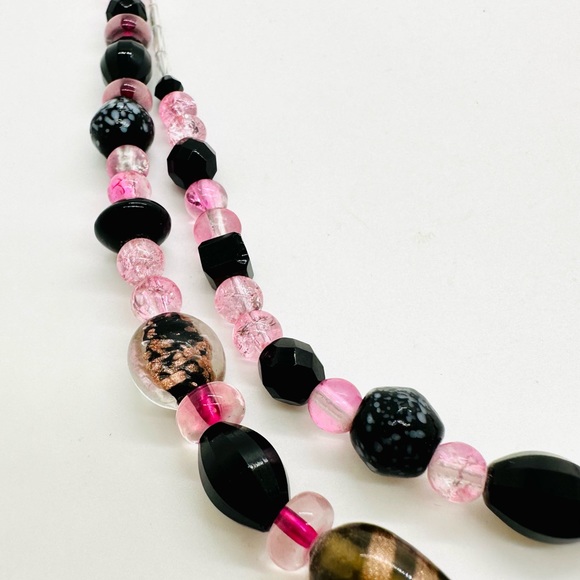 Modern Vintage Venetian Art Glass Bead Necklace - Picture 9 of 17